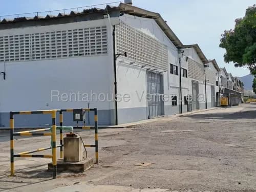Galpón En Venta En Cagua Aragua 26-2093 Irrr