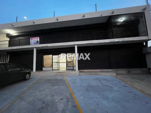 CENTRO COMERCIAL SECTOR POMONA AV PRINCIPAL