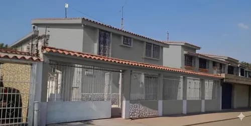 Ncam Se Vende En Zona Norte Casa Quinta Con Zonificacion Comercial