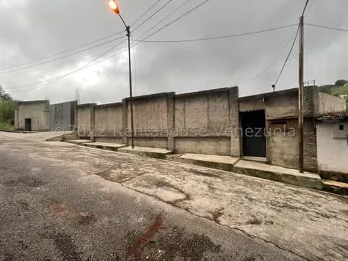 Venta Parcela De Terreno Y Bienhechurias, Pan De Azúcar. Mo 25-13023