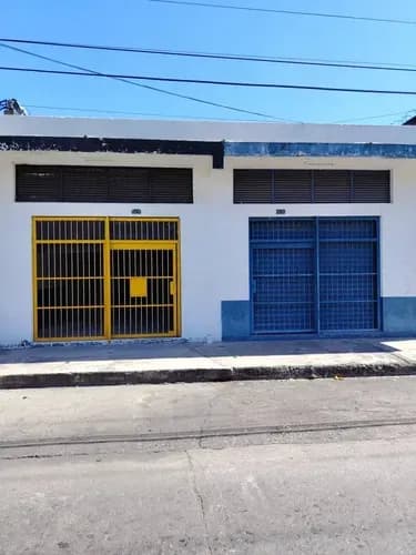 Local Comercial En Santa Rosa Con Excelente Ubicación Precio De Oportunidad M.a