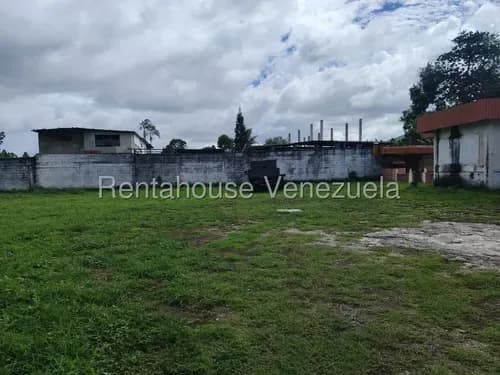 Venta Excelente Local De 4 Ambientes Con 2 Tascas En Jose A Paez, Yaracuy Asesor Inmobiliario Lcda. Luisana Aponte