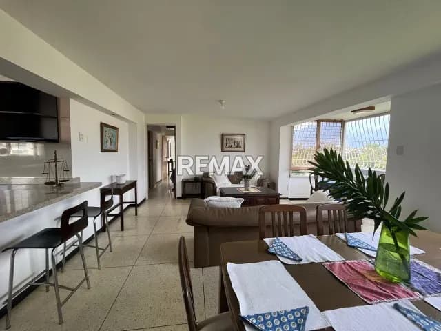 Se alquila apartamento en Caurimare