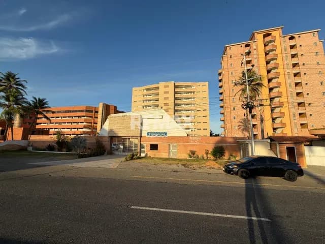 En Venta Apto en Venta en Edificio Villamarina con Vista al Mar, Tucacas