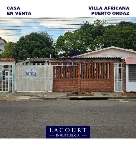 Se Vende Amplia Casa Con Potencial Comercial De 356 Mtrs En Via De Alto Trafico. Totalmente A Remodelar