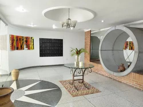 Marina Alquila Apartamento En Res. Country Palace, Urb. Valles De Camoruco Con Planta 50% Y Tanque De Agua. Via-168 (sólo Clientes)