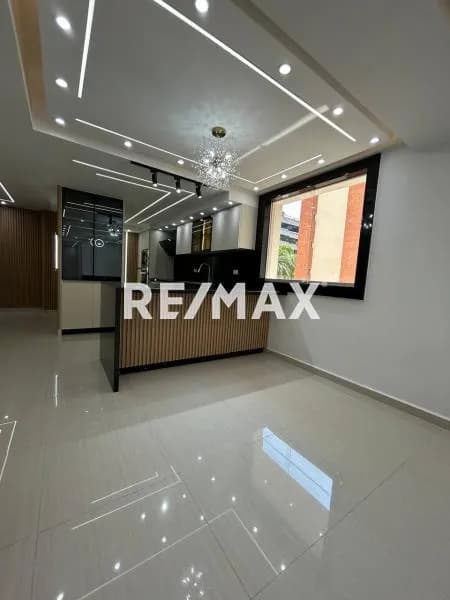 Apartamento en Venta Urbanización El Bosque, Residencias Caesars Palace!