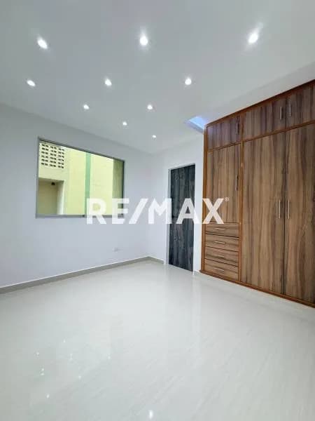 Apartamento en venta urb el Bosque
