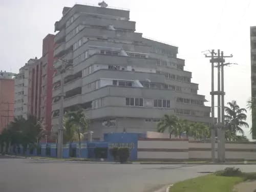 Excelente Apto En Puerto Encantado Higuerote Dé 63 Mts 2 Hab 2 Baños 1 Puesto Para Vehículo Y Para Lancha En El Canal De Puerto Encantado Amplias Piscinas Parrilleras Jardines Caneyes Vigilancia 24/7.