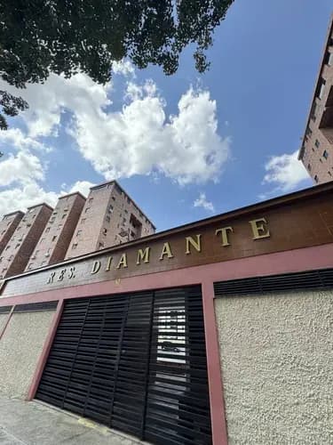 328422 Cmg Planta Total 100% Pent House A Remodelar Urb Trigal Norte Res Diamante - Valencia (cerca De Patio Trigal)