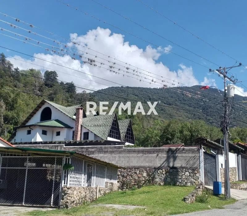 Casa en Venta, La Pedregosa Alta.