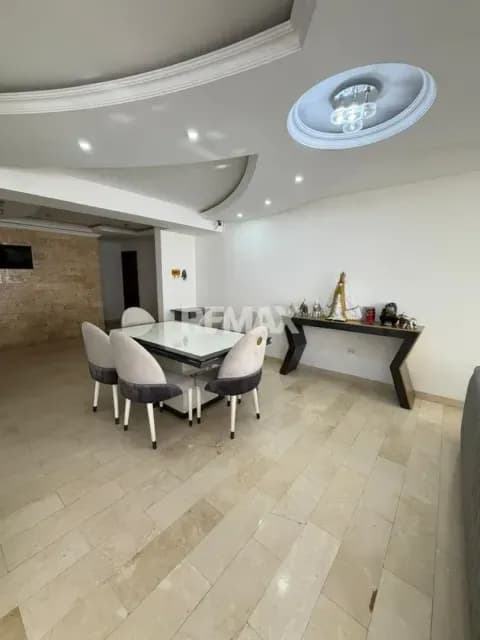 En venta apartamento de piso bajo, amoblado. urb la soledad