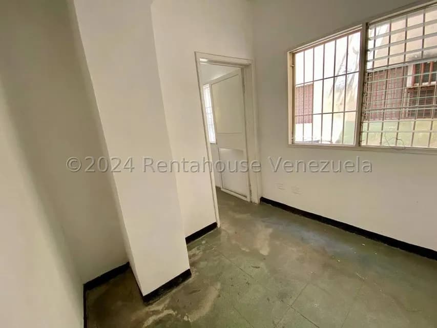 Comercial (Oficina) en Alquiler en Centro, Lara