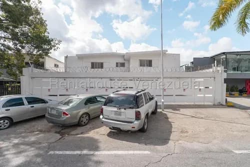 Casa Comercial Chuao Alquiler 1000m2 14p 8b