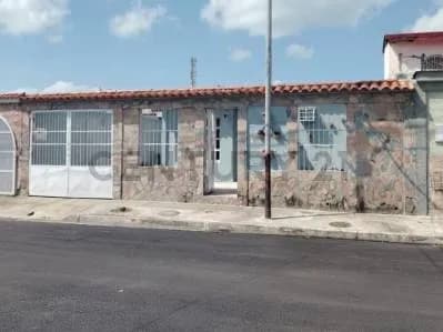 Amplia y Cómoda Casa en Alquiler en excelente zona de Palo Negro Estado Aragua