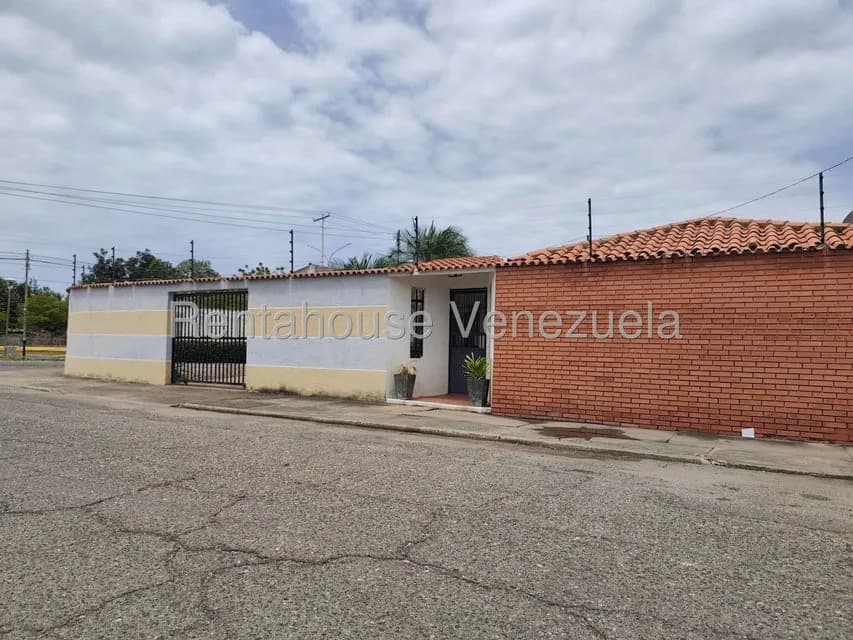 Casa (1 Nivel) en Alquiler en Tamare, Zulia