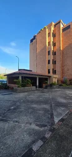 Amplio Apartamento En Naguanagua La Granja