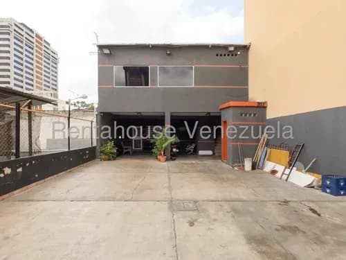 Venta Excelente Local Comercial Tipo Concesionario En Centro Barquisimeto Asesora Mehilyn Perez