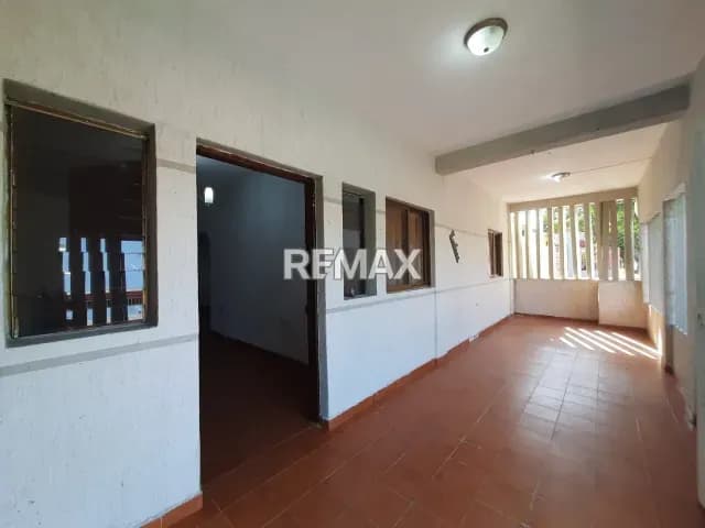 Casa en Alquiler, Banco Obrero.
