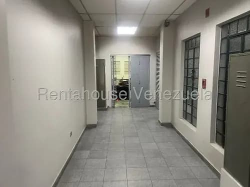 Carla Gonzalez Edificio En Venta Parroquia La Candelaria Mls #25-11506 Sc