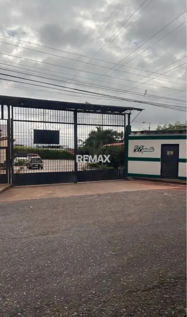 EN VENTA TERRENO UBICADO EN BARRIO BOLIVAR URB. ESPINALITO