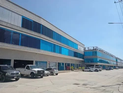 En Venta Bella Y Cómoda Oficina Amoblada Cc Aerocentro, Valencia. Nicolás Quiñones Pons