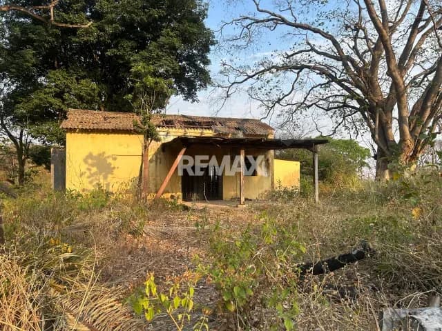 Venta Terreno con Casa ubicado en Guanare, La Colonia Agricola parte alta, carretera principal, a 100 metros de la Escuela Tecnica, Guanare, Portuguesa, Venezuela