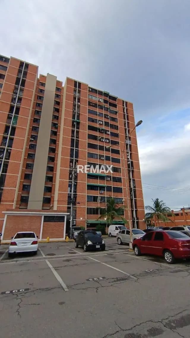 Apartamento en Venta Urbanización Bosque Alto - Avenida Fuerzas Aereas - Maracay