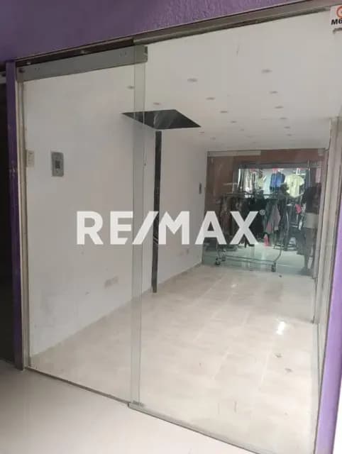 Local en alquiler en centro comercial los goajiros en la planta alta