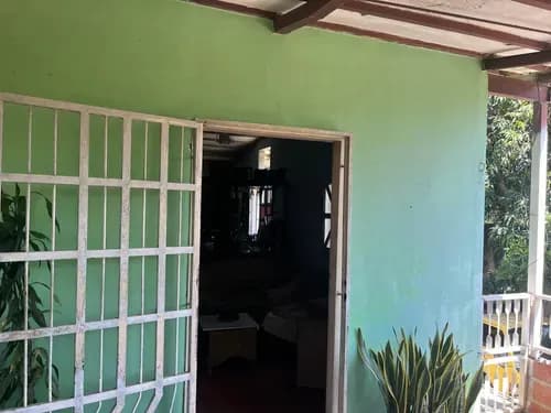 Venta De Terreno Con Galpon