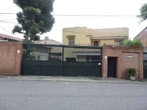 Casa En Venta, La Florida #25-12323 - Marigreys Blanco -