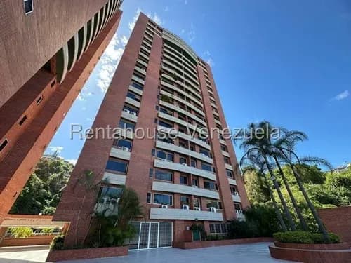Apartamento En Alquiler Los Chaguaramos 26-13140 Mc