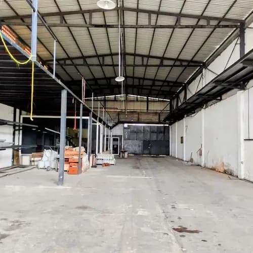 Vendo Solo Clientes Galpón Comercial En La Av Lisandro Alvarado Valencia Edo Carabobo Jrico
