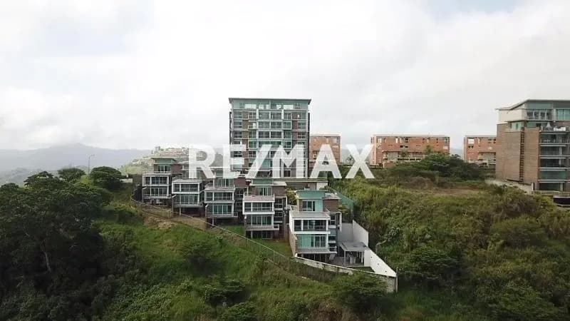 EN VENTA PB DúPLEX EN MIRADOR DE ALTO HATILLO