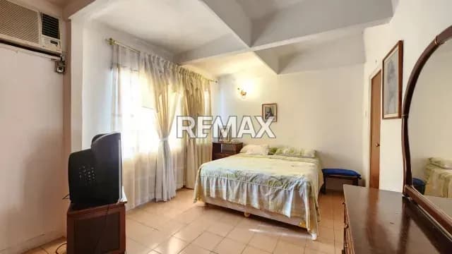 En Alquiler Apartamento en las Acacias Pinar Suite