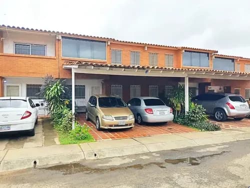 Venta Town House Avenida Atlántico, Urbanización Terrazas Del Atlántico Circuito Cerrado, Puerto Ordaz, Venezuela, Bolivar