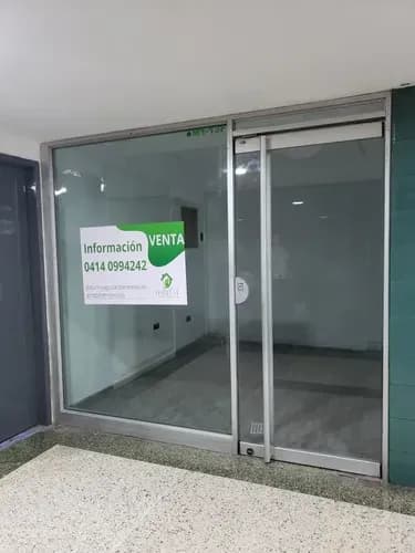En Venta Local Ubicado En C.c. Las Américas