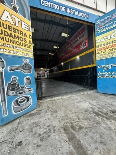 Ana R Molina Inzitu Realtors Alquila Edificio Comercial De Usos Multiples Centro De Guacara Carabobo Venezuela