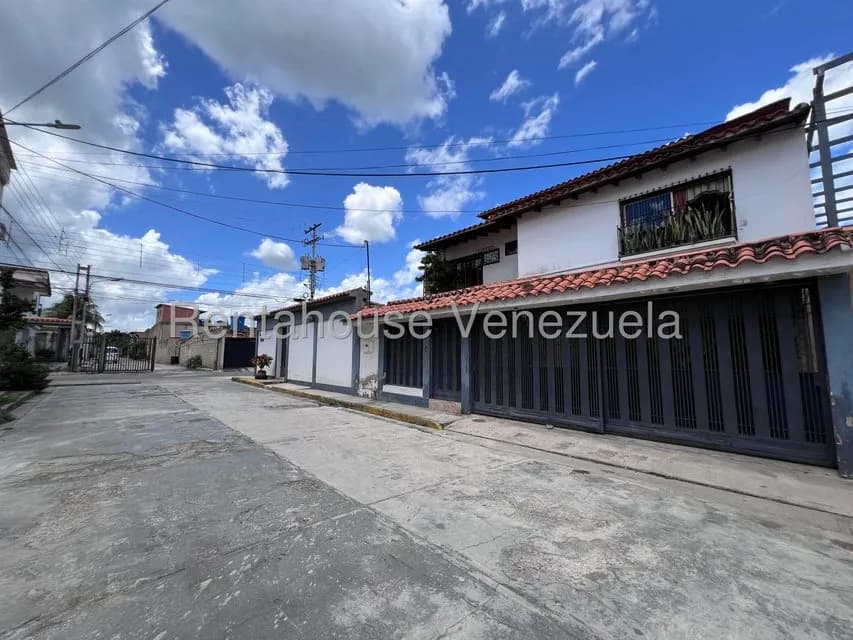 Casa (Multipes Niveles) en Venta en Las Amazonas, Aragua
