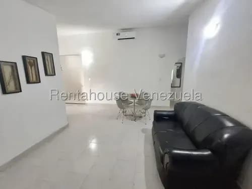 Naudy Escalona & Maribel Morillo Asesores Inmobiliarios De Rentahouse Venden Confortable Casa En La Ensenada 26-18679 Yaracuy