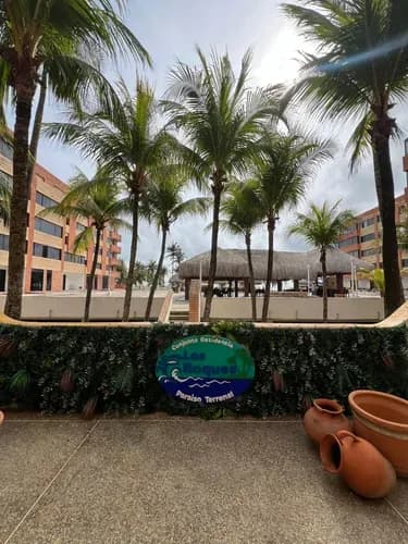 Se Ofrece En Venta Apartamento En Los Roques , Tucacas Apto En Perfectas Condiciones, Todo Funcionando - 55mts2 Piso Bajo (jct)