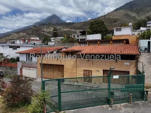 26-15397 Te Traigo Esta Casa En Venta Ubicada En Calle Privada. En El Marqués