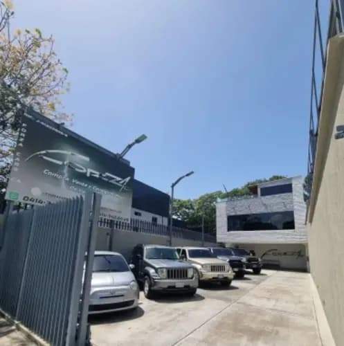 Se Vende Fondo De Comercio Con Local Avenida Rojas Queipo Gg