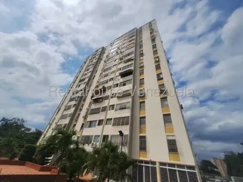 # Hermoso Apartamento En Venta, Rafael Gamarra Ofrece, 2b16081, Posee 2 Habitaciones, 1 Baño, En Pleno Este De Barquisimeto, En Optimas Condiciones, Contactame!