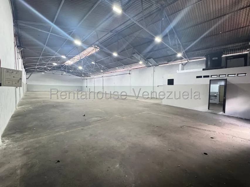 Comercial (Galpon - Deposito) en Venta en Catia, Distrito Metropolitano
