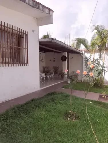 Confortable Casa En Venta En Urbanización Privada