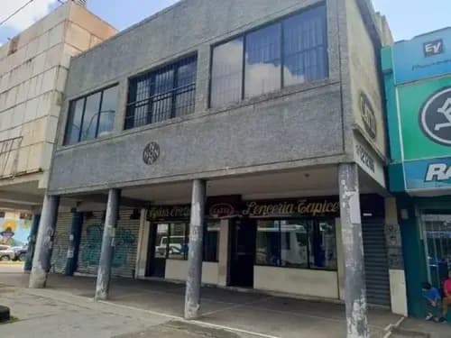 Yosmar Y Fernando Venden Local Comercial En Av Bolívar Norte Valencia