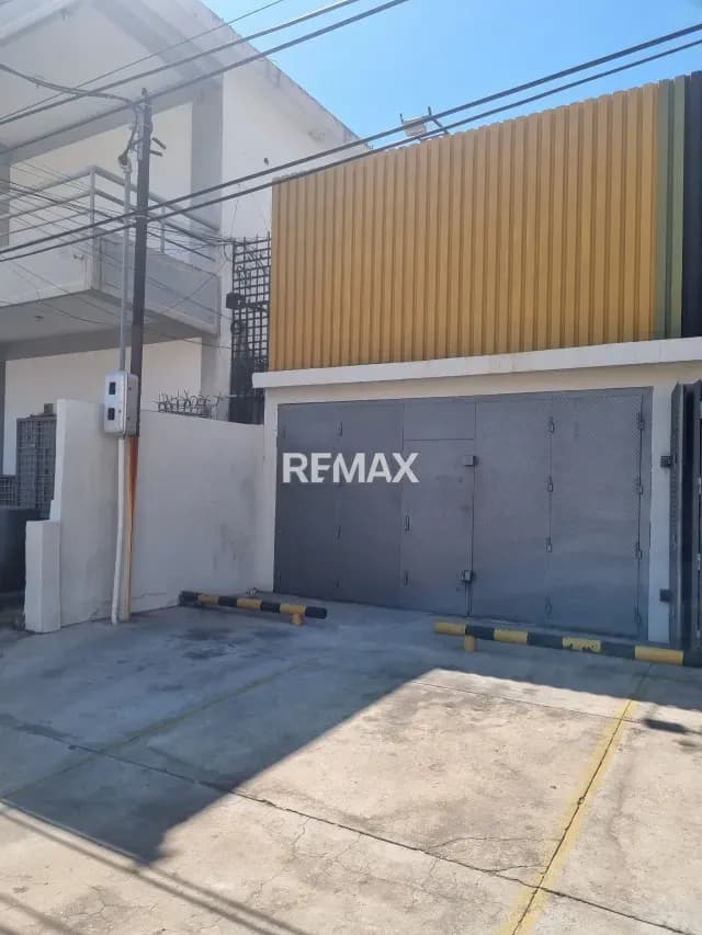 Se Alquila excelente Local calle 67 Cecilio Acosta con avenida 13. Maracaibo Edo Zulia