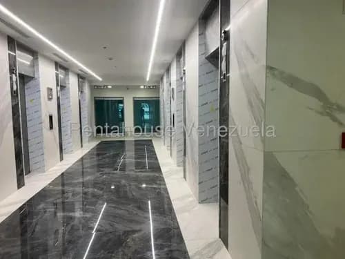 Oficina 298 M2 Obra Limpia En Alquiler Campo Alegre I 26-12642