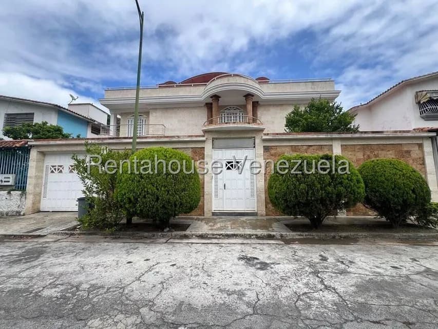Casa (Multipes Niveles) en Venta en Colinas de Vista Alegre, Distrito Metropolitano
